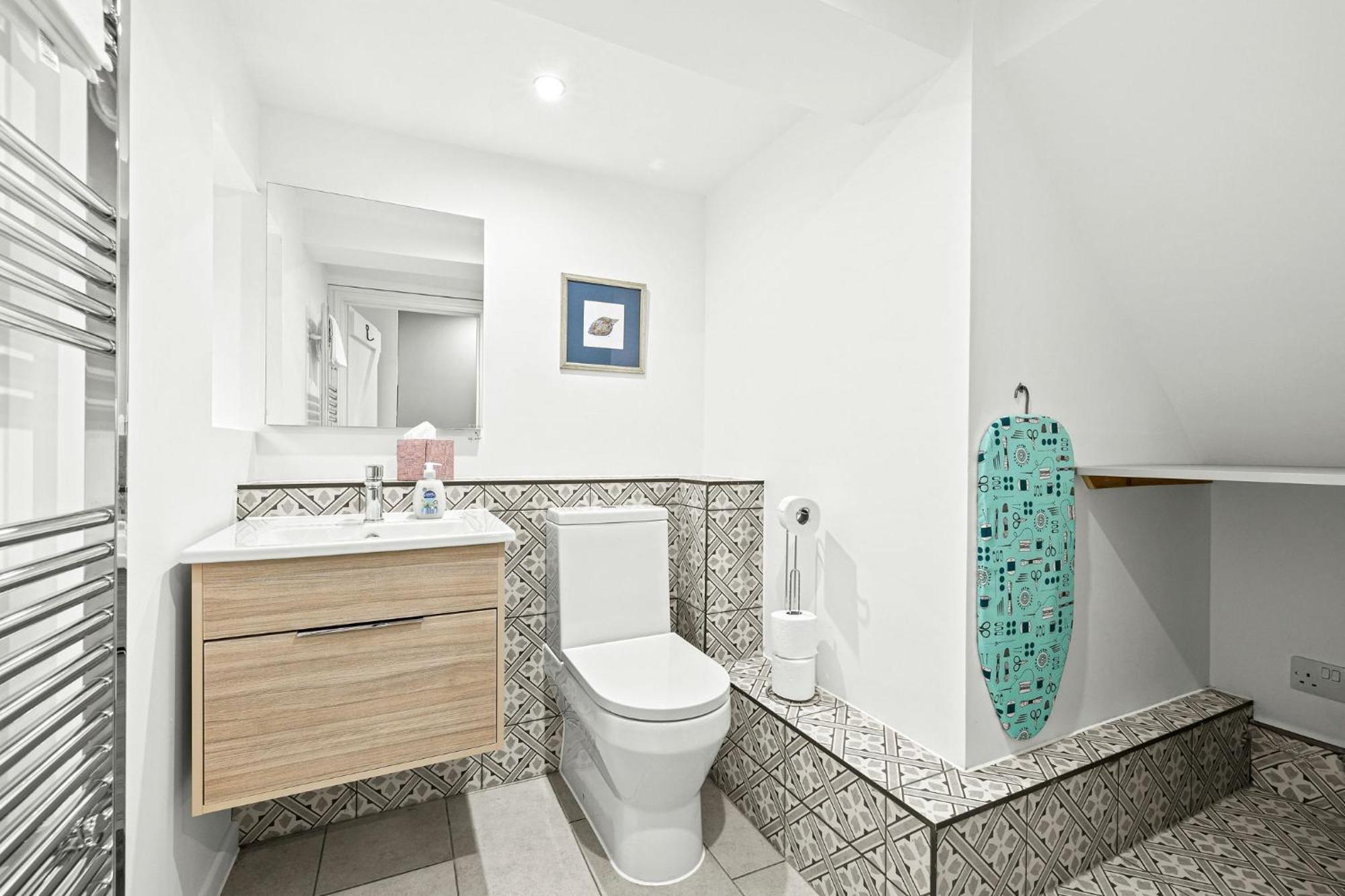 Bell Cottage By Ludlow Castle With Onsite Parking ภายนอก รูปภาพ